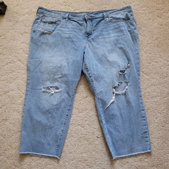 torrid Denim - Torrid Crop Boyfriend Distressed Light Blue Women's Jeans